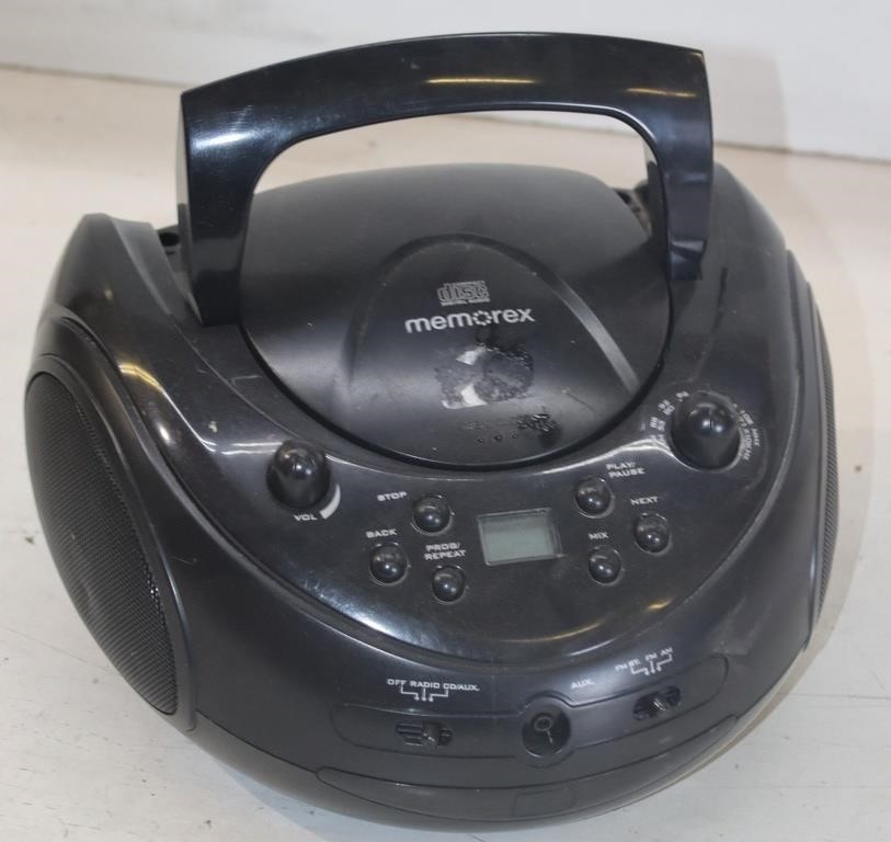 BOOMBOX CD PLAYER