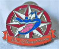 2012 Walt Disney World Ice Gator Compass Pin