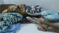 Large Misc Pillowcases & Sheets-Lot