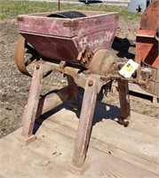 Antique New Holland No.10 Burr Mill great