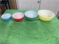 Pyrex, Primary Set of 4 bowls