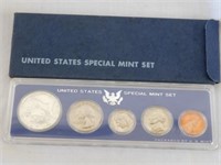 1966 Special 5 pc. Mint set, plastic case & box