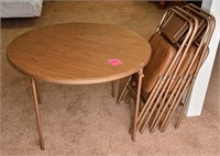 Round card table w/ 4 chairs 40" w x 27" t