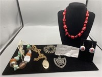 Vintage Necklace and Glass set lot of 4