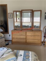 Nice Vanity Dresser and Matching End Tables