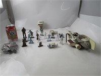 Plusieurs figurines Star Wars
