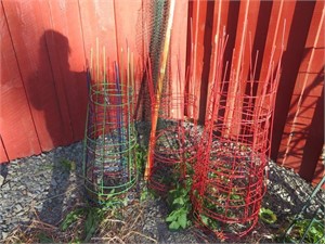 15 tomato cages, garden hose holder