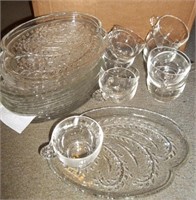 12 Vtg Luncheon Glass Plates & Cups