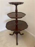 3 Tier Pie Crust Table