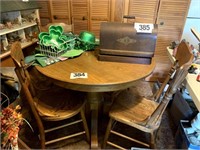 Oak Round Table & (4) Chairs