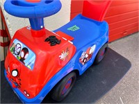 Kids "Spider man and friends" ride on Car
