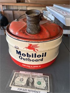 RARE 2.5 gallon Mobiloil Mobil outboard motor gas