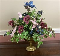 Centerpiece floral arrangement with Brass