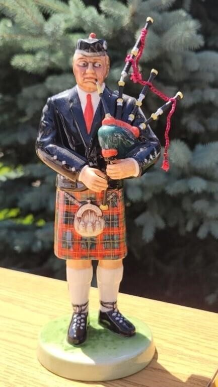 The Piper By: Royal Doulton HN3444 - 10"