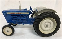 1/16 Ford 4000 Tractor