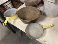 Cast Iron Dutch Oven & 2 Descoware Pans