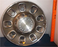 Late 60's Barracuda Plymouth Hubcap
