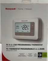 Honeywell T5 | 5-1-1 Day Programmable Thermostat