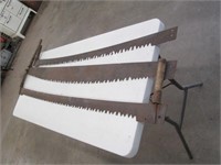 3 Crosscut saws