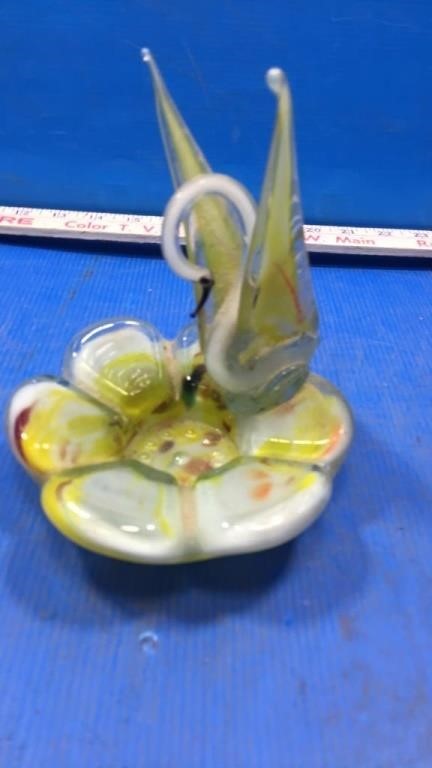 Art glass swan