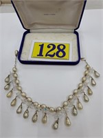 Vintage 16" Teardrop Necklace