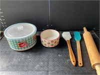 Pioneer woman, bowls, and spatulas