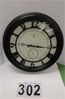 Battery Opperated Clock 22" Round (Works)