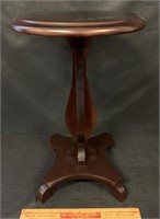 NICE SOLID 1910 FERN STAND - CLEAN