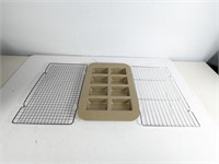 Cooling Rack Trays & Loaf Pan