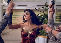 Autograph COA Wonder Woman Photo
