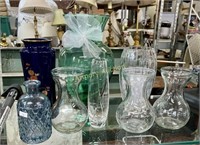 LOT - VASES