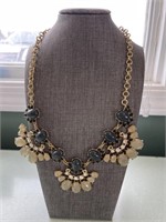 22”L GREY & OFF WHITE NECKLACE