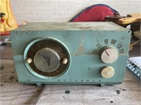 Motorola Model 55C Antique Bakelite Radio 1955