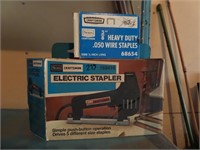 Craftsman Electric Stapler w/ Staples