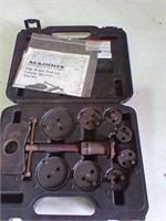 Maddox Disc brake pad/caliper service tool kit