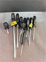 11 SCREWDRIVERS AND T-BITS