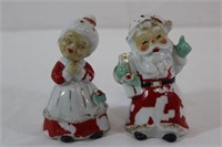 Lefton Santa & Mrs. Claus Salt Pepper Shakers