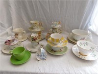 Large lot of china cups & saucers: Napco yellow