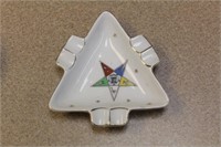 Triangle Form Porcelain Ashtray