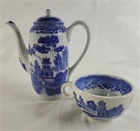 Vintage blue willow teapot and cup