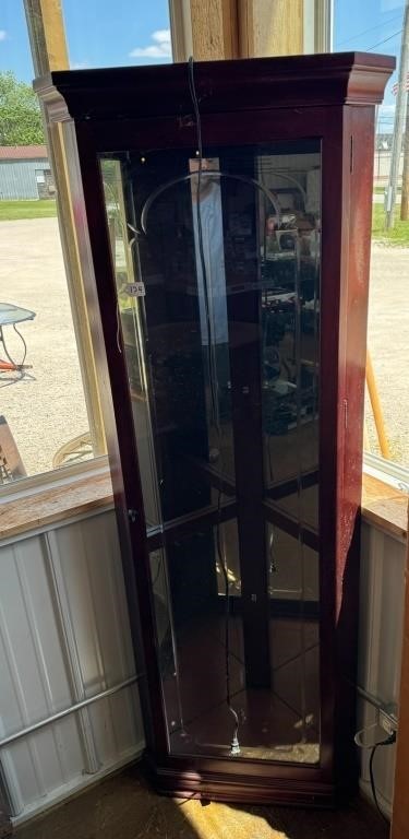 Cornner Display Cabinet ( NO SHIPPING)