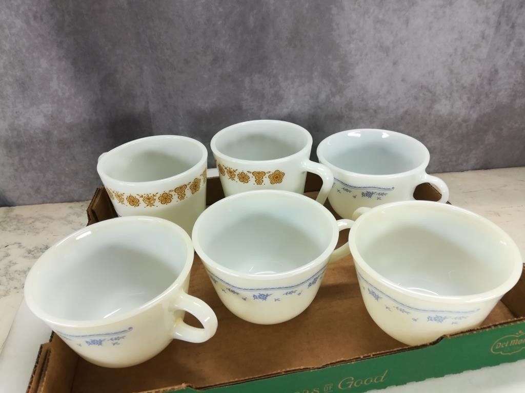 (6) Pyrex Coffee / Tea Cups