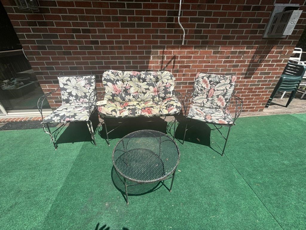 PATIO FURNITURE WI & FLOWER POTS