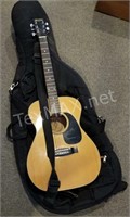Suzuki & Co Guitar and Case