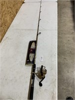 New Duck Dynasty Rod & Reel w/Tackle