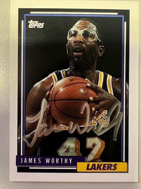 Lakers James Worthy Signed Card with COA