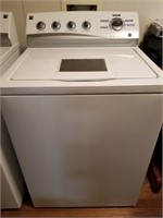 CLEAN HOTPOINT HIGH EFFICANCY WASHING MACHINE