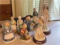 Flat of Figurines