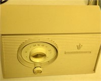 1960 General Electric T-102A AM Tube Radio