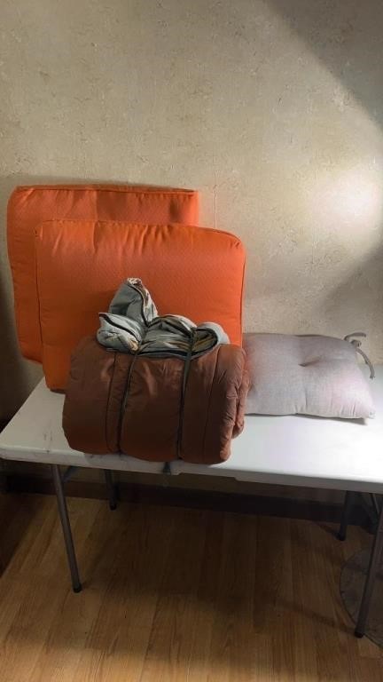 Cushions/Pads, Sleeping Bags
